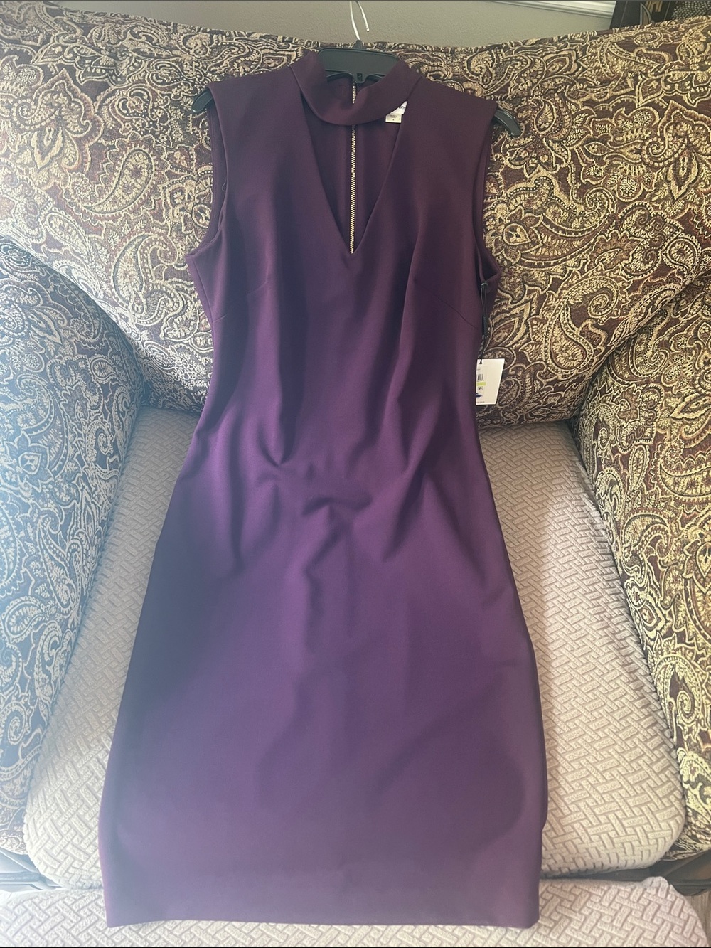 NWT size 4 Calvin Klein Sleeveless Plum Sheath Dress with Keyhole Collar